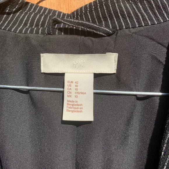 H&M Striped One-Button Blazer - Picture 3 of 4